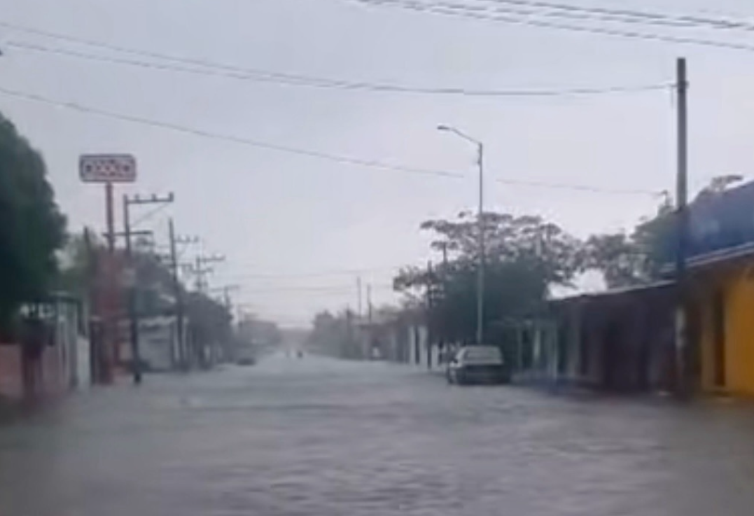 Más de 4 mil afectados por inundaciones en Coatzacoalcos