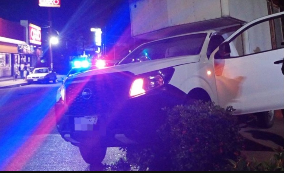 Accidente en Coatzacoalcos deja un conductor y daÃƒÂ±os materiales