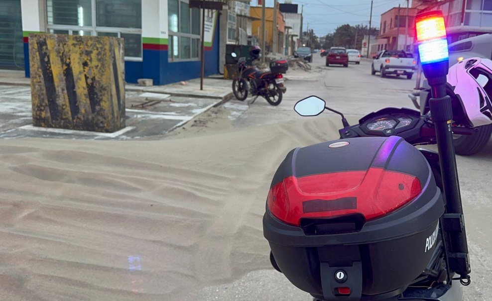 Arena causa accidentes en Bulevar de Coatzacoalcos