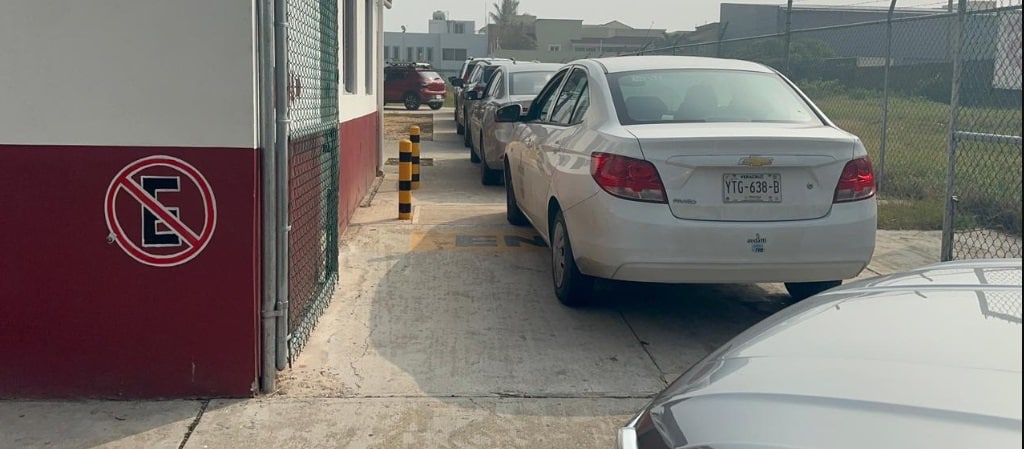 Aumento de automovilistas en verificentros de Coatzacoalcos