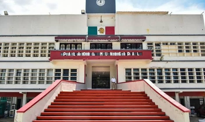 Bajan a 20 trabajadores del Ayuntamiento de Coatzacoalcos