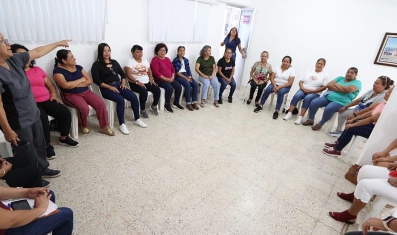 DIF Coatzacoalcos impulsa salud emocional de maestras CADIS