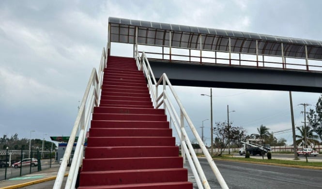 Exhortan a denunciar acoso en puente de Coatzacoalcos