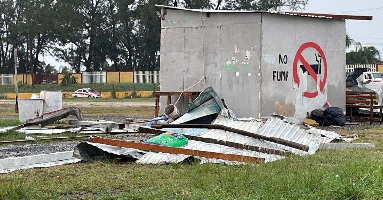 Fuertes vientos afectan a coheteros en Coatzacoalcos