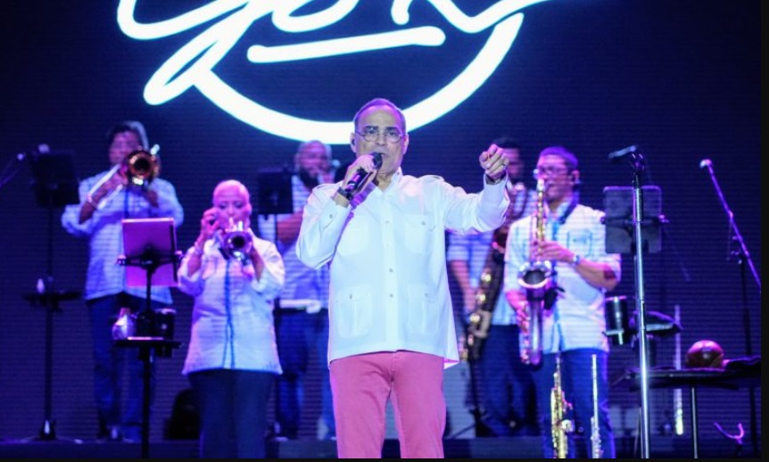 Gilberto Santa Rosa encendiÃƒÂ³ la fiesta en Coatzacoalcos 2025