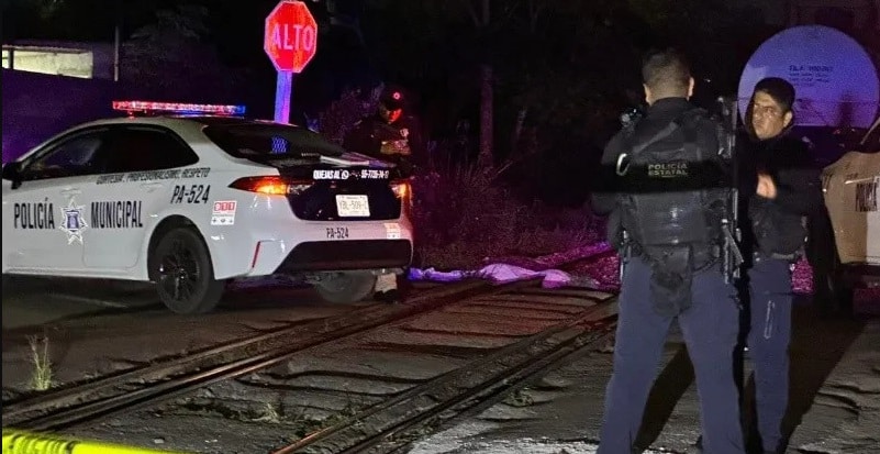Hombre muere mutilado al intentar trepar un tren en Coatzacoalcos