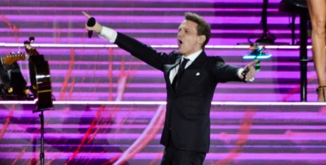 Luis Miguel deslumbra en Veracruz ante 13 mil fans