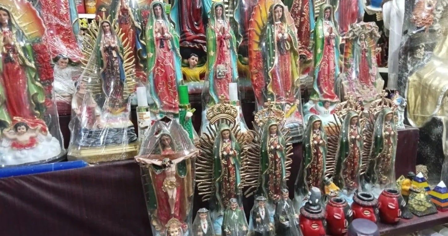 Mercado Puerto festeja a la Virgen de Guadalupe con misa y flores