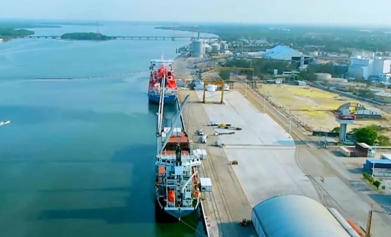 OperaciÃƒÂ³n de buques en el corredor interoceÃƒÂ¡nico Coatzacoalcos-Texas