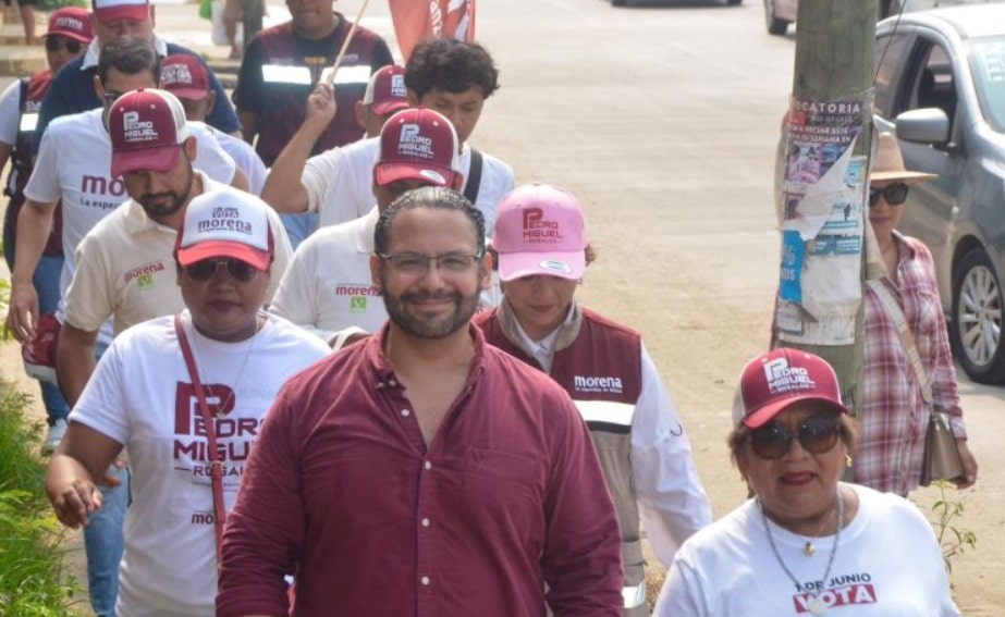 Pedro Miguel Rosaldo apoya a comerciantes de Coatzacoalcos