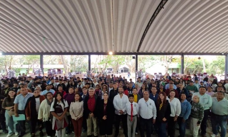 Pedro Miguel Rosaldo y SEV transforman educaciÃƒÂ³n en Coatzacoalcos