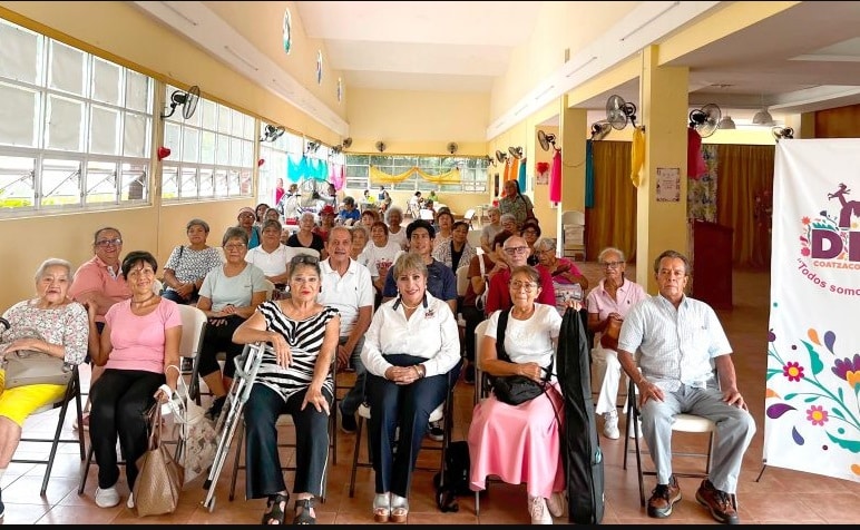Promueven respeto y dignidad hacia las personas mayores en Coatzacoalcos