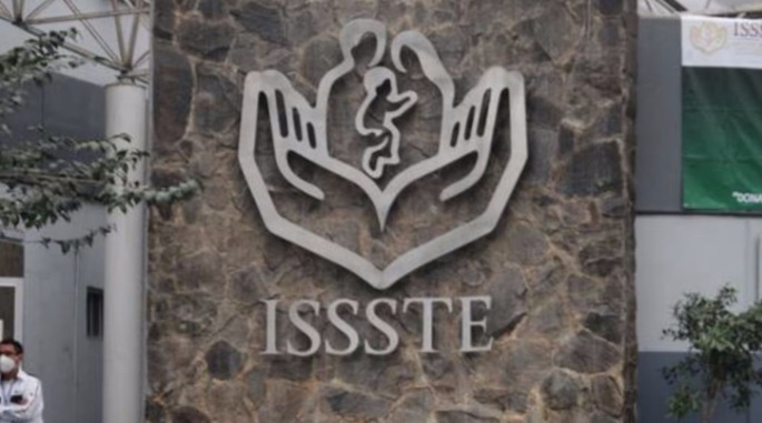 Restos de archivos del ISSSTE aparecen en Coatzacoalcos