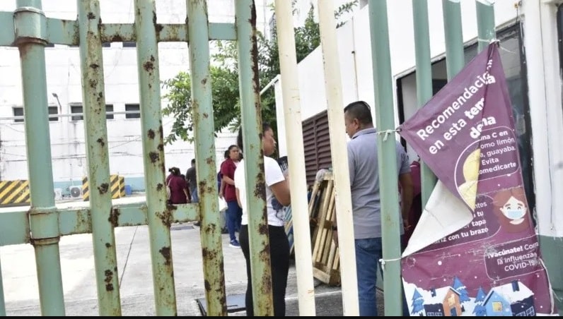 Retraso de pagos afecta personal de limpieza en hospital Coatzacoalcos