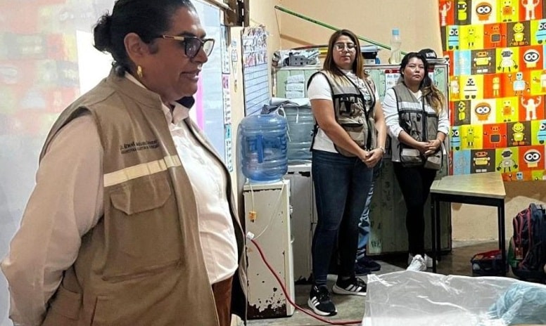 Trabajadores de vectores protestan en inauguraciÃƒÂ³n de hospital materno infantil
