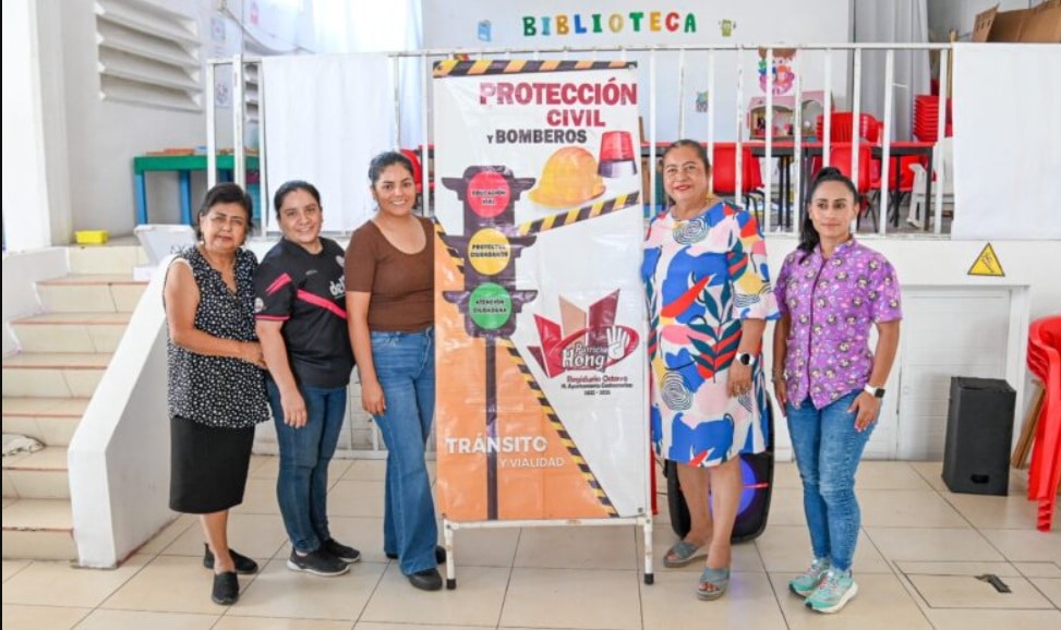 Traslado seguro beneficia a 48 escuelas en Coatzacoalcos