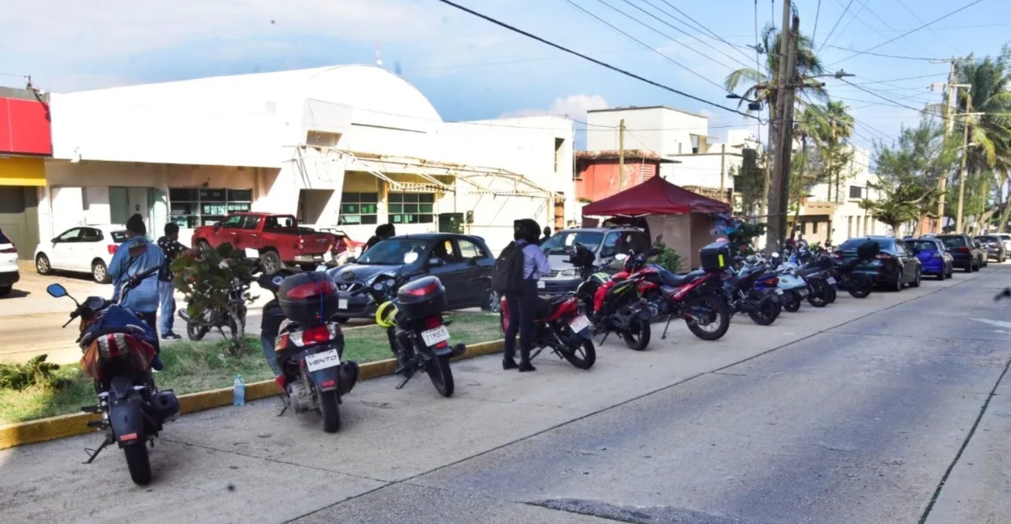 ÃƒÅ¡ltimos dÃƒÂ­as de reemplacamiento causan caos en Coatzacoalcos