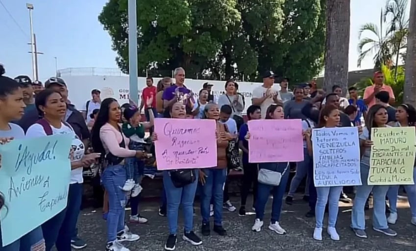 Venezolanos exigen vuelos para regresar a su paÃƒÂ­s desde MÃƒÂ©xico