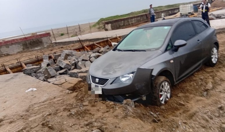 Video: Conductor ebrio choca contra obras del malecÃƒÂ³n de Coatzacoalcos